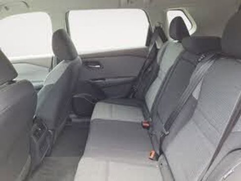 Used 2023 Nissan Rogue SV AWD/4WD image 10
