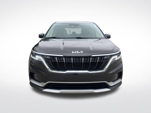 Certified 2022 Kia Carnival LX FWD image 2