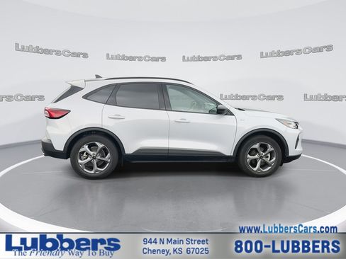 Used 2025 Ford Escape ST-Line FWD image 9