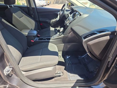 Used 2017 Ford Focus SEL FWD image 15