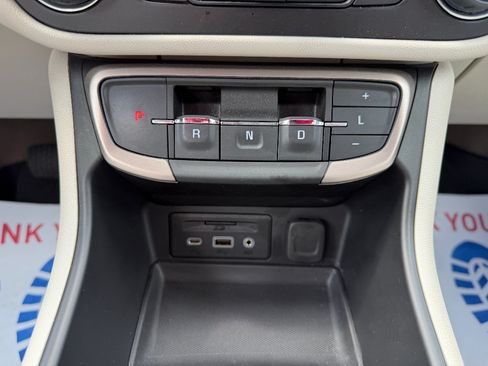Used 2024 GMC Terrain Denali w/ Denali Premium Package AWD/4WD image 30
