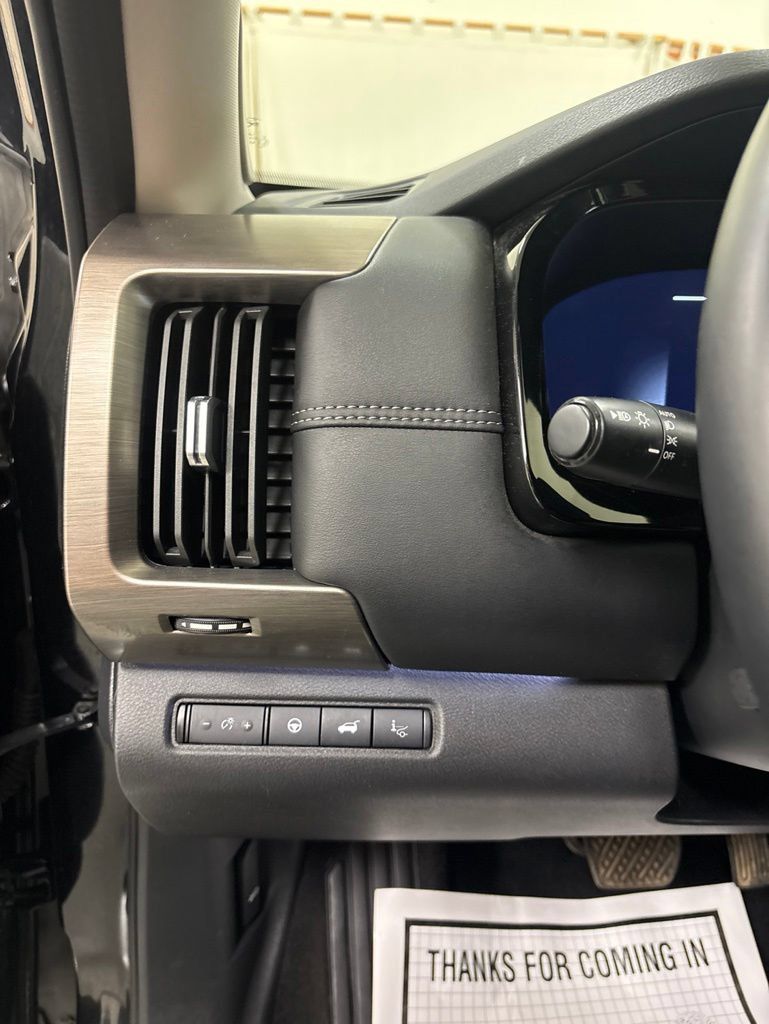 Used 2025 Nissan Pathfinder Platinum w/ Cargo Package FWD image 12