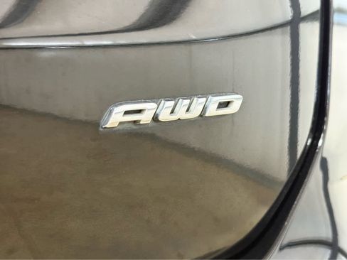 Used 2022 Ford Edge Titanium image 11