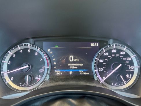 Used 2022 Toyota Highlander XSE FWD image 11
