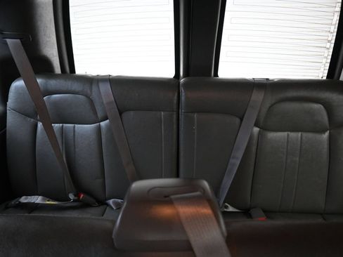 Used 2014 Chevrolet Express 3500 LS RWD image 39