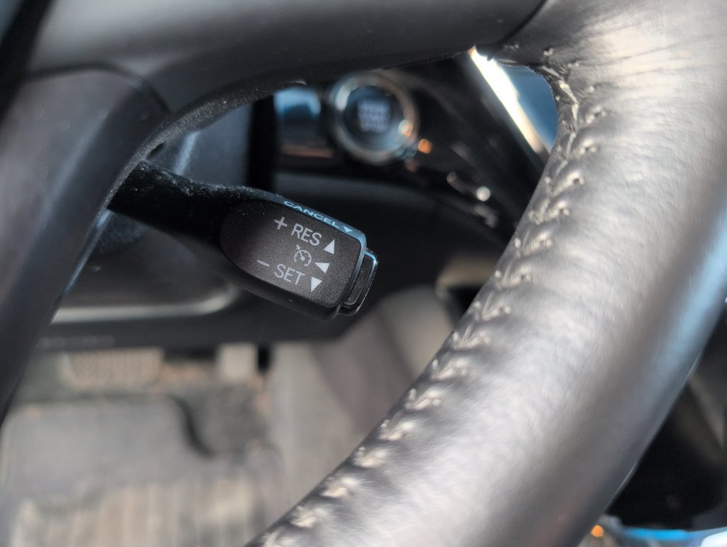 Used 2015 Toyota Avalon XLE FWD image 21