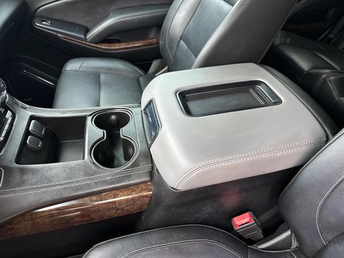 Used 2020 Chevrolet Tahoe LT image 34