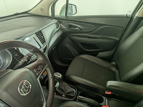 Certified 2022 Buick Encore Preferred w/ Safety Package AWD/4WD image 28