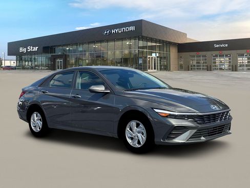 New 2026 Hyundai Elantra SE FWD image 10