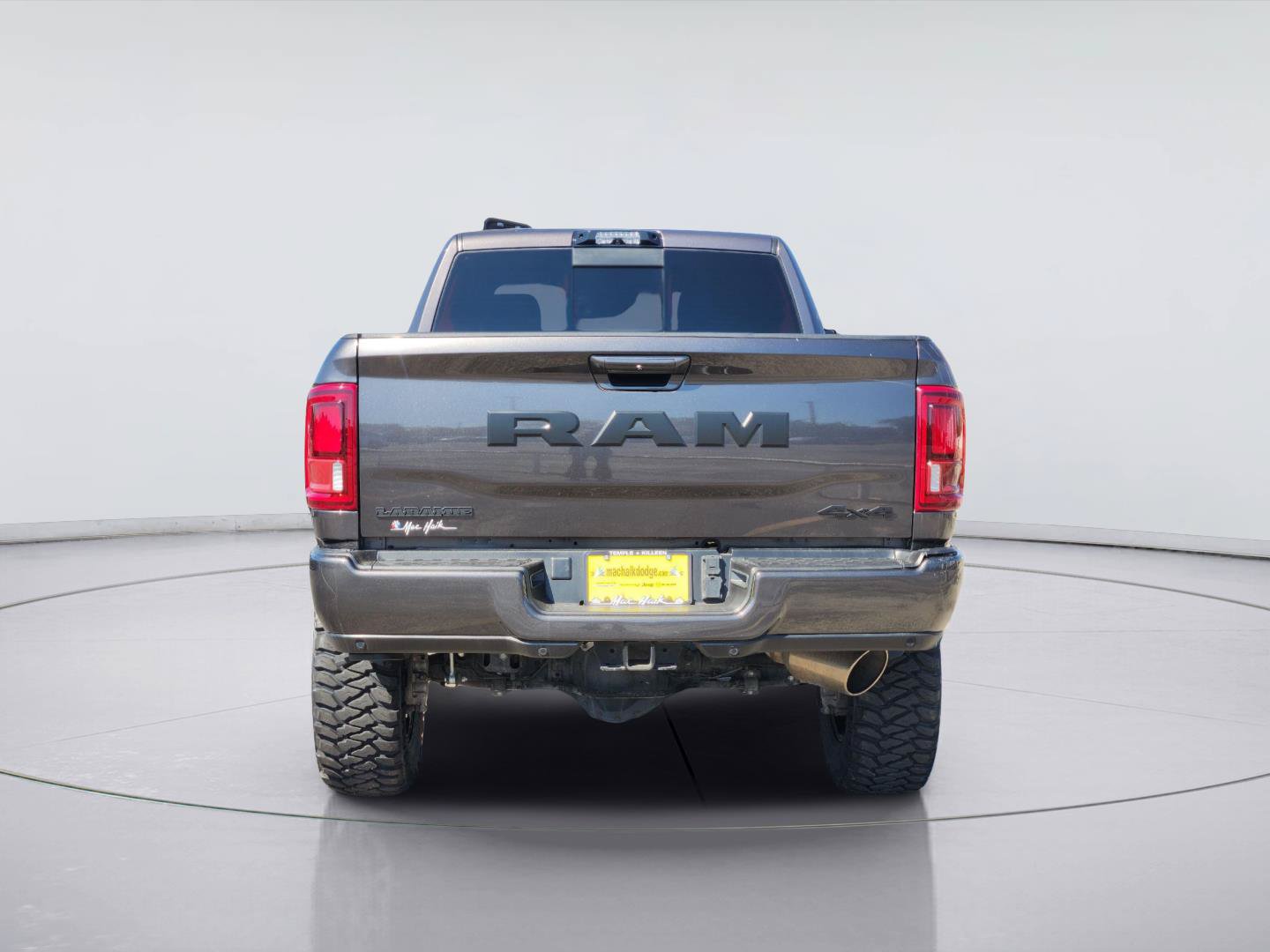 Used 2025 RAM 2500 Laramie AWD/4WD image 5