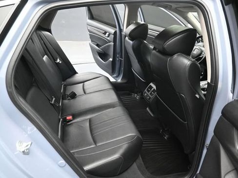 Certified 2022 Honda Accord Touring image 31