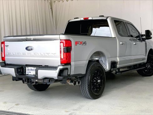 Used 2023 Ford F250 Lariat w/ Lariat Ultimate Package AWD/4WD image 13