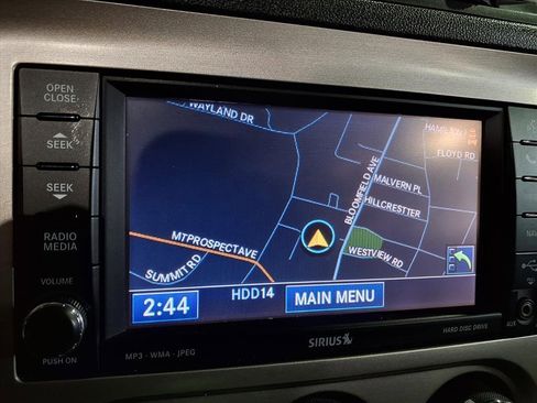 Used 2011 Dodge Challenger SRT8 w/ Green w/Envy Group image 21