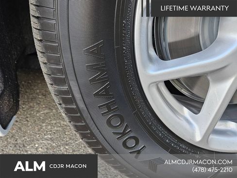 New 2026 Chrysler Pacifica Select FWD image 19