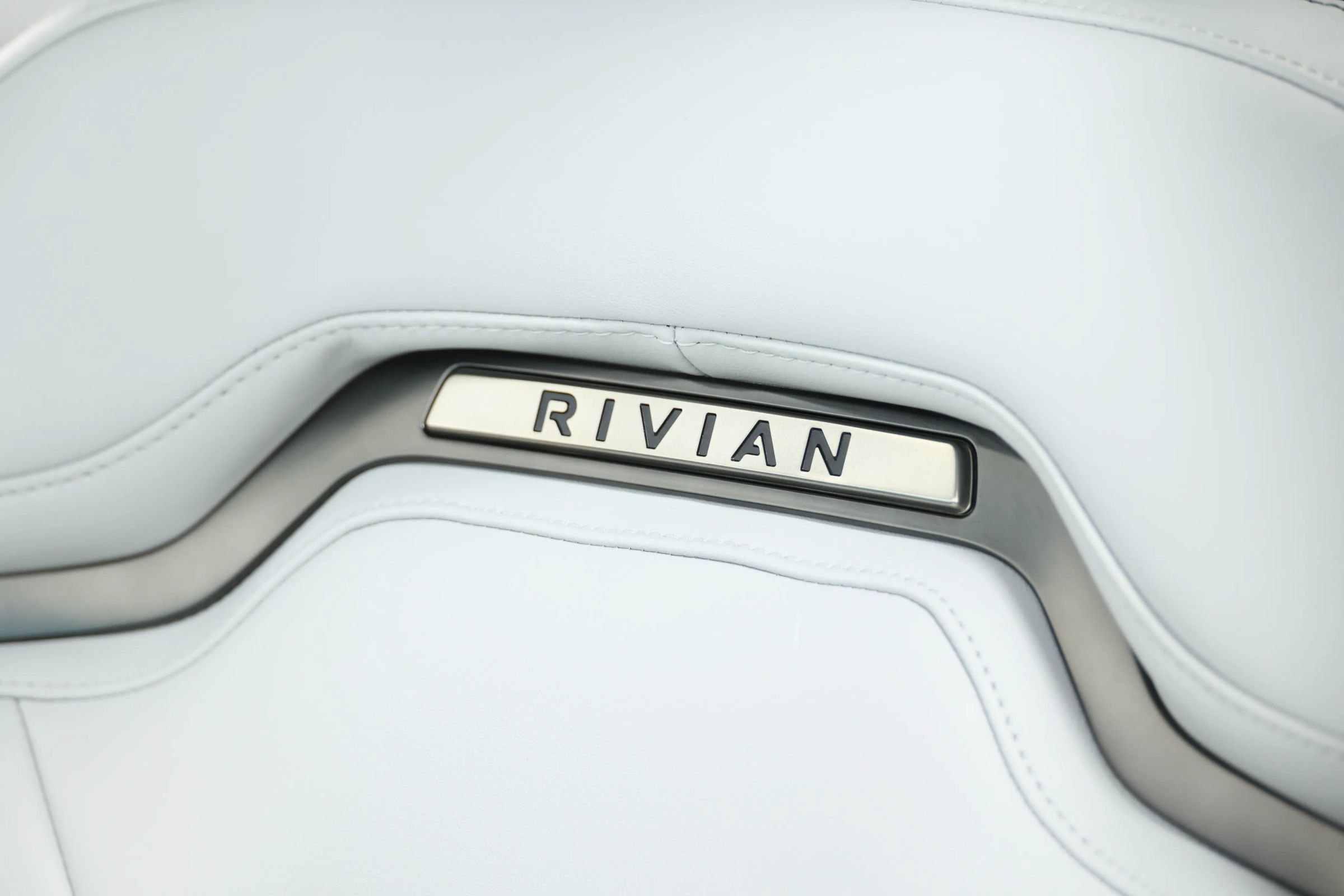 Used 2024 Rivian R1S Adventure Quad AWD/4WD image 19