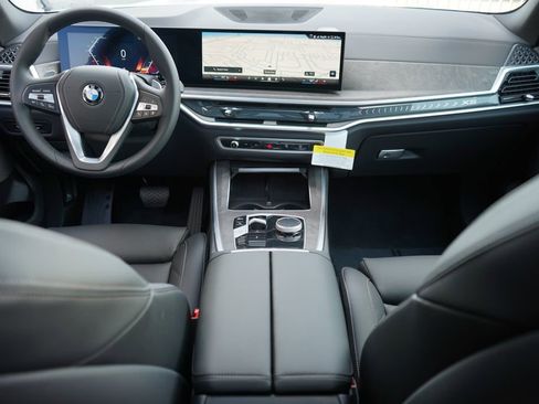 New 2026 BMW X5 sDrive40i image 13