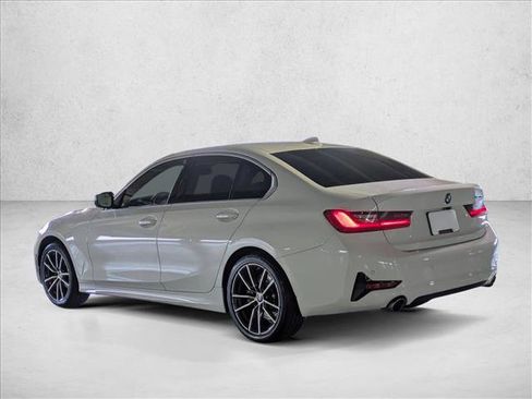 Used 2019 BMW 330i Sedan w/ Premium Package image 8