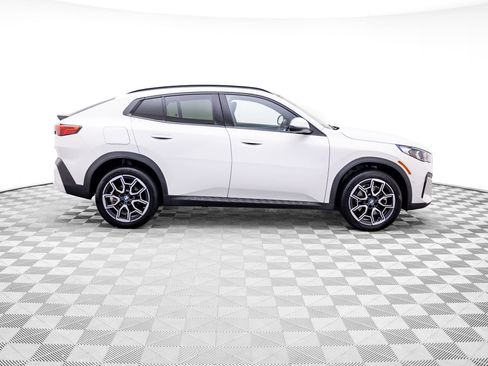 Certified 2026 BMW X2 xDrive28i w/ Technology Package AWD/4WD image 6