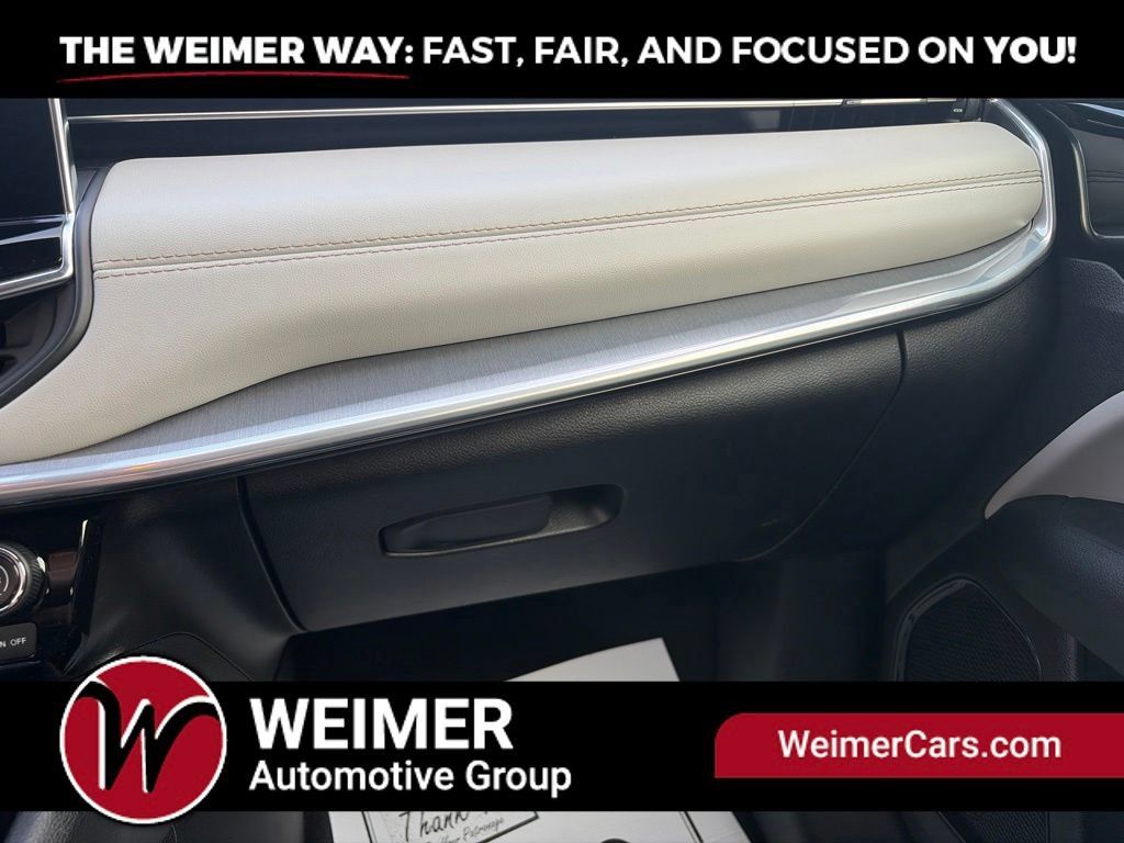 Used 2024 Jeep Compass Limited AWD/4WD image 20