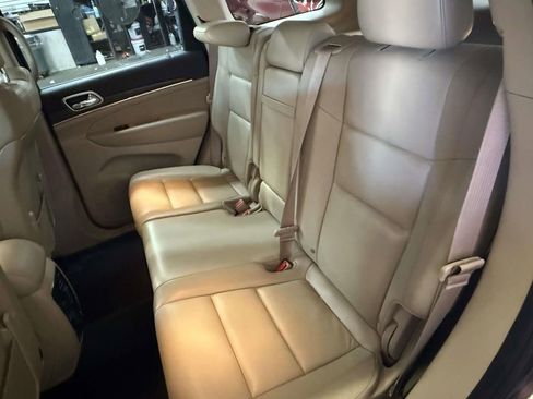 Used 2017 Jeep Grand Cherokee Limited AWD/4WD image 20