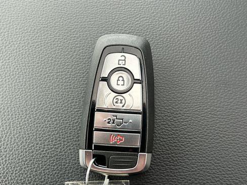 New 2026 Ford F250 Lariat w/ Lariat Ultimate Package image 71