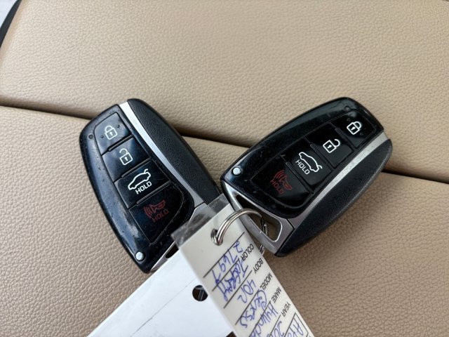 Used 2015 Hyundai Genesis 3.8 w/ Option Group 02 RWD image 21