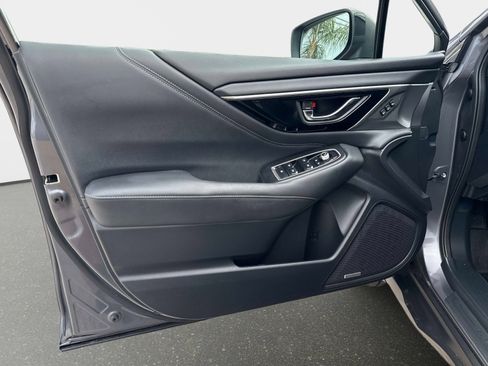 Used 2022 Subaru Outback Limited XT image 18