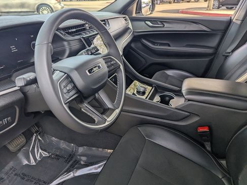 Used 2023 Jeep Grand Cherokee L Altitude image 26