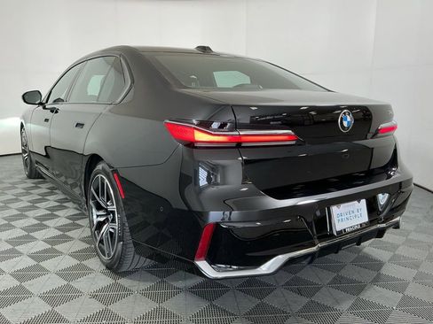 Certified 2023 BMW 740i 740i image 7