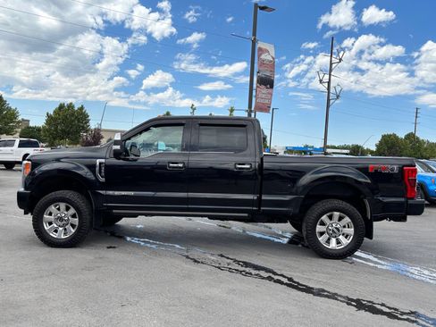 Used 2019 Ford F350 Platinum w/ Platinum Ultimate Package AWD/4WD image 8