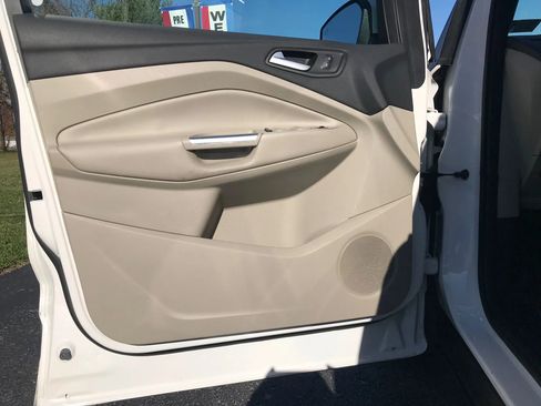 Used 2018 Ford Escape SEL w/ Ford Safe & Smart Package image 12