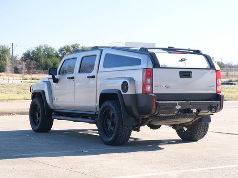 Used 2009 HUMMER H3T Alpha image 11