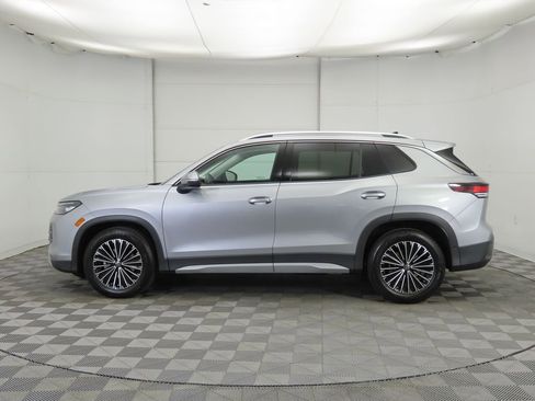 New 2026 Volkswagen Tiguan S FWD image 8