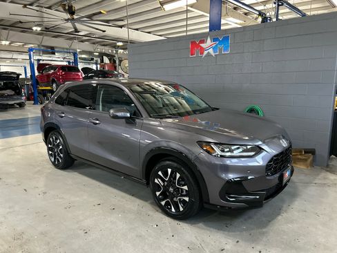 New 2026 Honda HR-V EX-L image 2