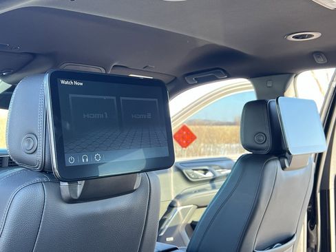 Used 2024 GMC Yukon Denali image 38