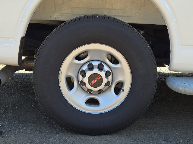 Used 2025 GMC Savana 2500 w/ Driver Convenience Package RWD image 27