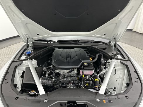 Certified 2025 Genesis G70 2.5T image 25
