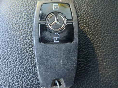 Used 2023 Mercedes-Benz Sprinter 2500 image 27