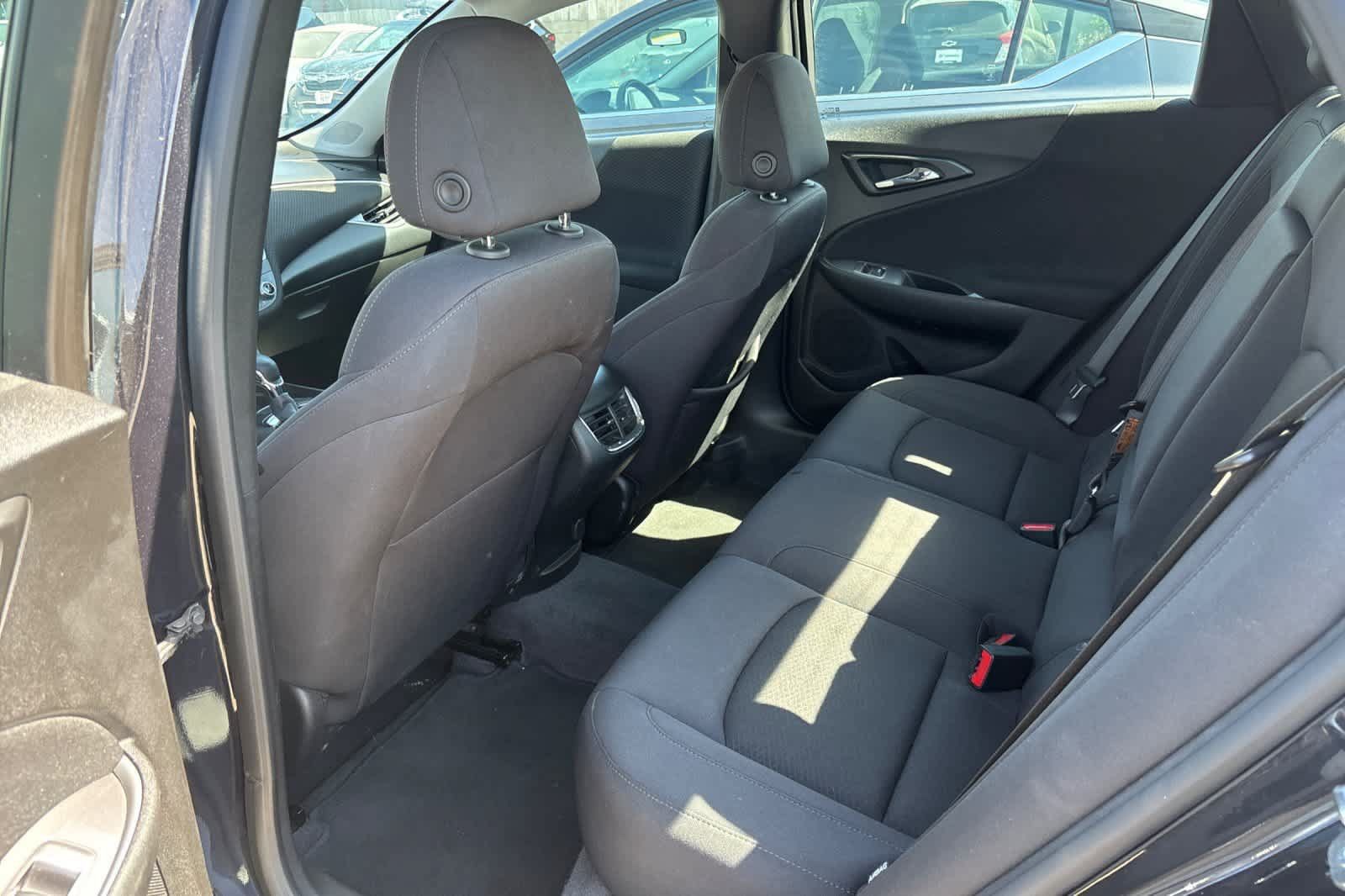 Used 2023 Chevrolet Malibu LT FWD image 5