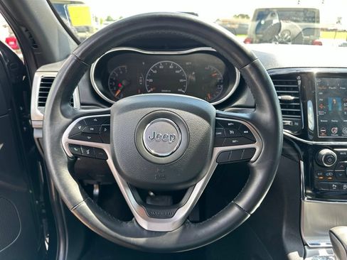 Used 2021 Jeep Grand Cherokee Laredo X RWD image 45