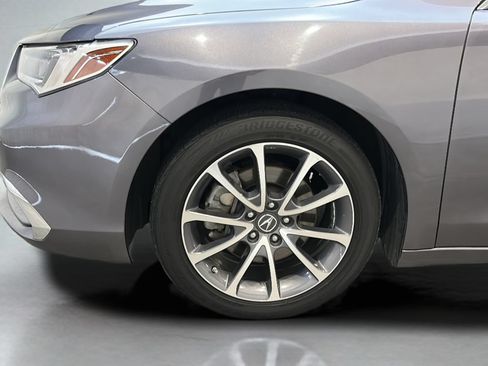 Used 2018 Acura TLX V6 SH-AWD image 9