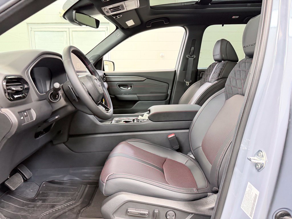New 2026 Honda Pilot Black Edition image 15