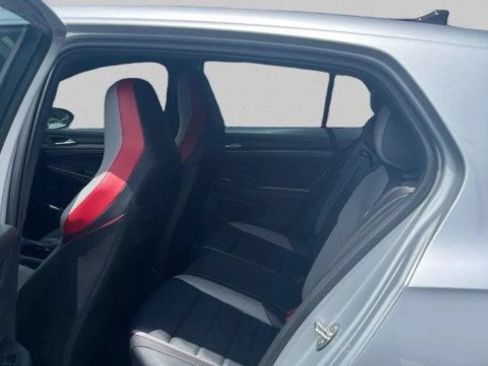 Used 2022 Volkswagen GTI SE FWD image 21