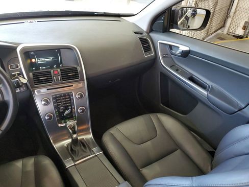 Used 2016 Volvo XC60 T5 Premier w/ Proximity Package FWD image 14