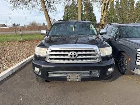 Used 2011 Toyota Sequoia Platinum image 2