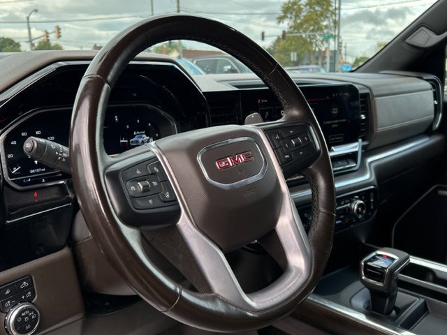 Used 2023 GMC Sierra 1500 SLT w/ SLT Premium Plus Package AWD/4WD image 31