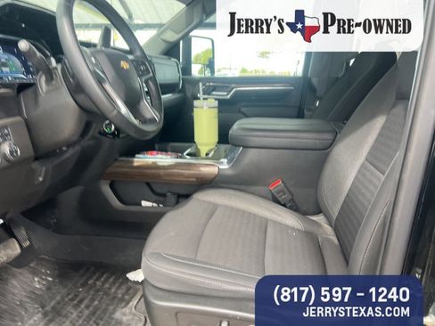 Used 2024 Chevrolet Silverado 2500 LT w/ Texas Edition image 7