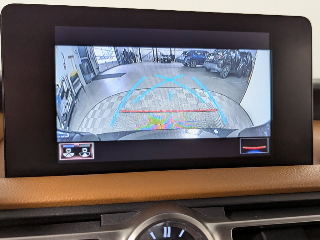 Used 2021 Lexus IS 300 AWD image 17