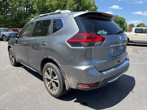 Used 2020 Nissan Rogue SV w/ Sun & Sound Touring Package AWD/4WD image 3