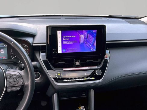 Certified 2023 Toyota Corolla Cross LE w/ Moonroof Package FWD image 7